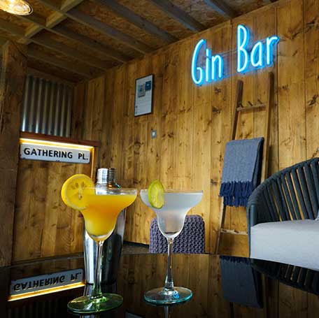 Gin Bar